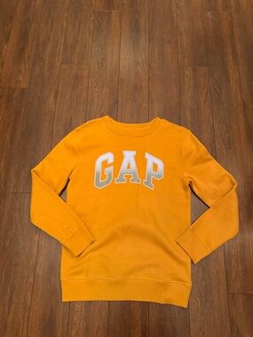 GAP Golden yellowish-Orange Logo Crewneck Sweatshirt
